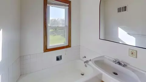 407 Southview Dr, Marshall, MN 56258 photo 7
