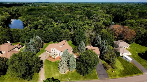 15661 Juniper Ridge Dr NW, Anoka, MN 55303