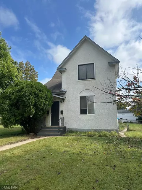 3829 Bloomington Ave S, Minneapolis, MN 55407