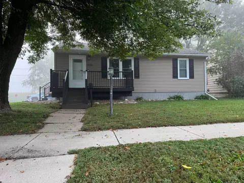 Exterior - 616 Cherry Ave, Albert Lea, MN 56007 photo 1 of 4