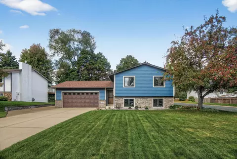 1589 Briardale Rd NE, Fridley, MN 55432