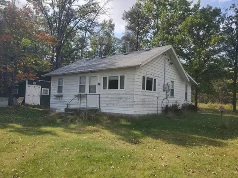 8135 County Road 65 NE, Deer River, MN 56636