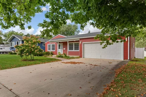 620 14th St SE, Owatonna, MN 55060