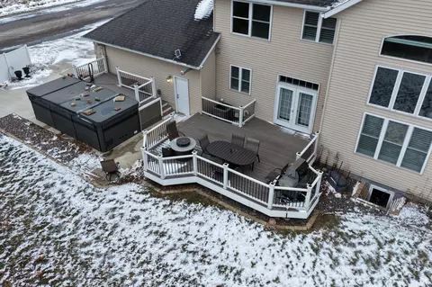 Exterior - 1808 3rd St NE, Willmar, MN 56201 photo 7 of 9
