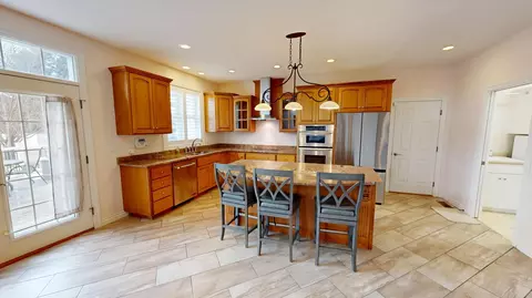 Kitchen - 1808 3rd St NE, Willmar, MN 56201 photo 3 of 8