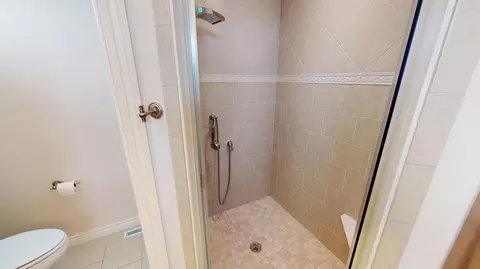 Bath - 1808 3rd St NE, Willmar, MN 56201 photo 3 of 9