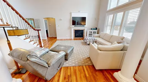 Living - 1808 3rd St NE, Willmar, MN 56201 photo 1 of 2