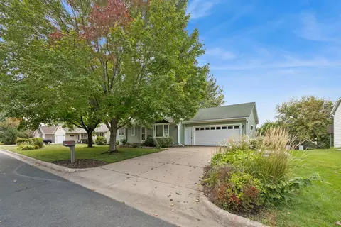 2970 Highview Knls, Hastings, MN 55033