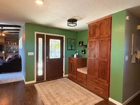 Entry Way - 936 Des Moines Dr, Windom, MN 56101 photo 1 of 2