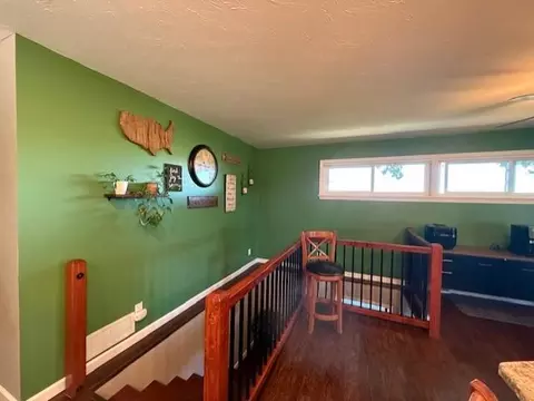 Entry Way - 936 Des Moines Dr, Windom, MN 56101 photo 2 of 2