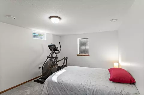 Bedroom - 3096 Dolores Dr, Saint Cloud, MN 56303 photo 15 of 17