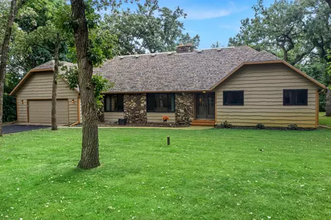 Exterior - 3096 Dolores Dr, Saint Cloud, MN 56303 photo 3 of 21