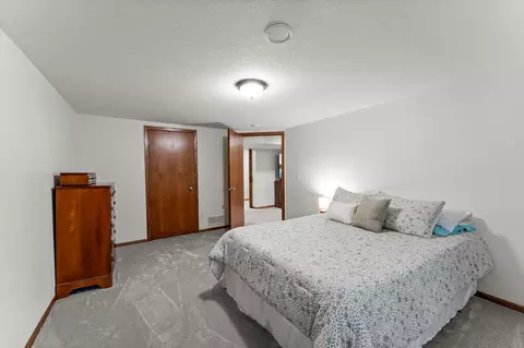 Bedroom - 3096 Dolores Dr, Saint Cloud, MN 56303 photo 14 of 17