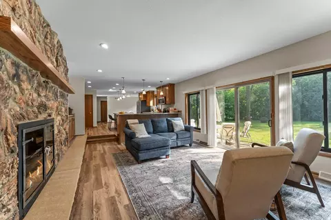 Living - 3096 Dolores Dr, Saint Cloud, MN 56303 photo 5 of 7