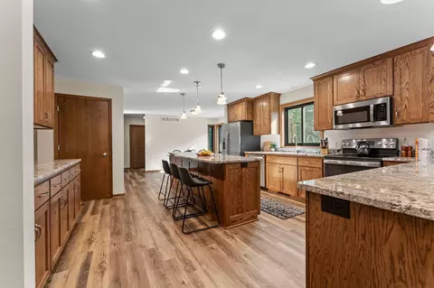 Kitchen - 3096 Dolores Dr, Saint Cloud, MN 56303 photo 9 of 9