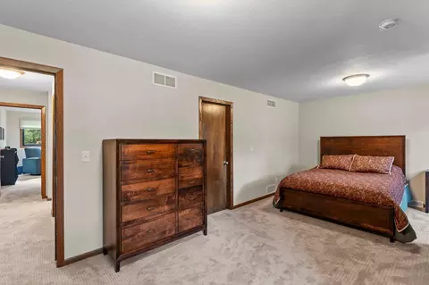 Bedroom - 3096 Dolores Dr, Saint Cloud, MN 56303 photo 4 of 17