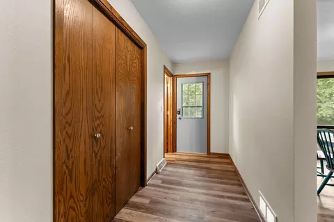 Entry Way - 3096 Dolores Dr, Saint Cloud, MN 56303 photo 2 of 3