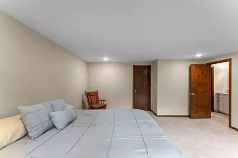 Bedroom - 3096 Dolores Dr, Saint Cloud, MN 56303 photo 12 of 17
