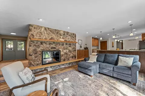 Living - 3096 Dolores Dr, Saint Cloud, MN 56303 photo 6 of 7