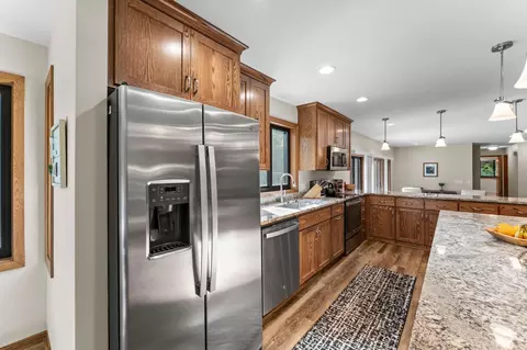 Kitchen - 3096 Dolores Dr, Saint Cloud, MN 56303 photo 2 of 9