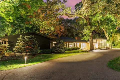 20025 Manor Rd, Shorewood, MN 55331