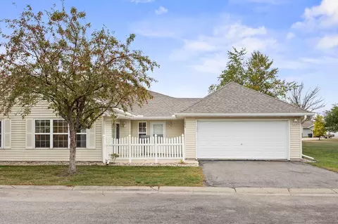 1095 Blackbird Trl SW, Hutchinson, MN 55350