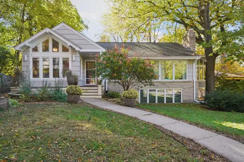 351 Elmwood Pl W, Minneapolis, MN 55419