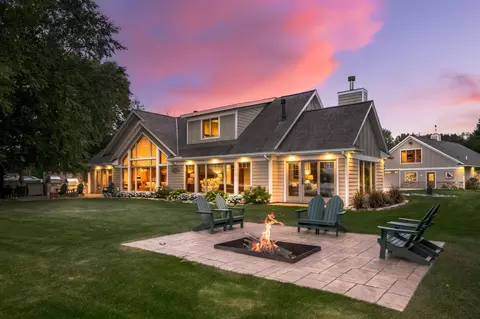 47096 Maple Leaf Ln, Elysian, MN 56028