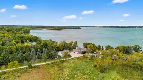 47096 Maple Leaf Ln, Elysian, MN 56028 photo 2