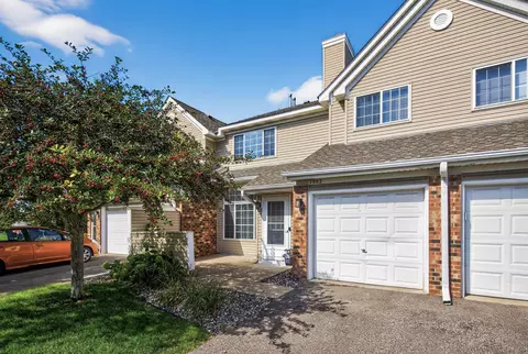 1902 Sapphire Pt #110, Eagan, MN 55122
