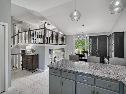 Kitchen - 15490 Darjeeling Path, Rosemount, MN 55068 photo 4 of 4