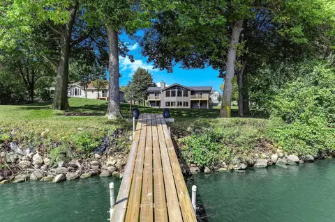 4110 Wells Lake Ct, Faribault, MN 55021