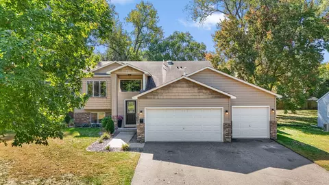 5225 35th Ave N, Crystal, MN 55422