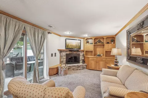 Living - 4274 Maclaren Pl, Eagan, MN 55123 photo 4 of 5