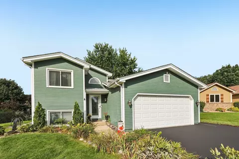 Exterior - 4274 Maclaren Pl, Eagan, MN 55123 photo 14 of 16