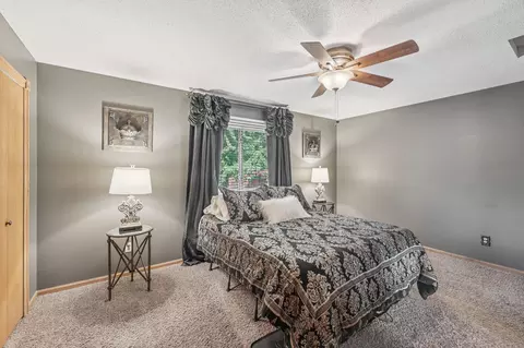 Bedroom - 4274 Maclaren Pl, Eagan, MN 55123 photo 3 of 6