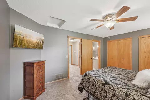 Bedroom - 4274 Maclaren Pl, Eagan, MN 55123 photo 4 of 6