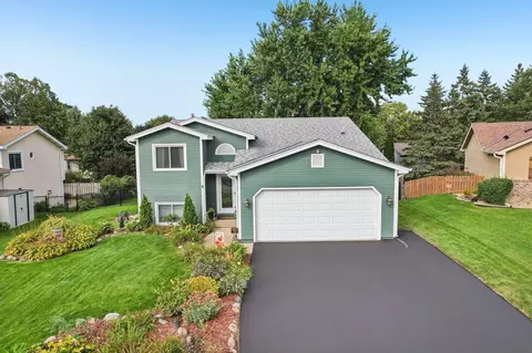 4274 Maclaren Pl, Eagan, MN 55123