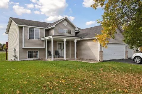 1056 Meadow St, Cologne, MN 55322