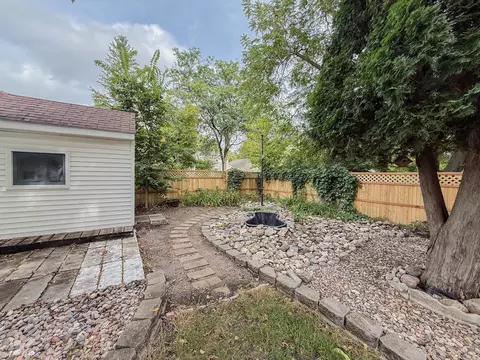 Exterior - 708 Elm Ave, Olivia, MN 56277 photo 17 of 19
