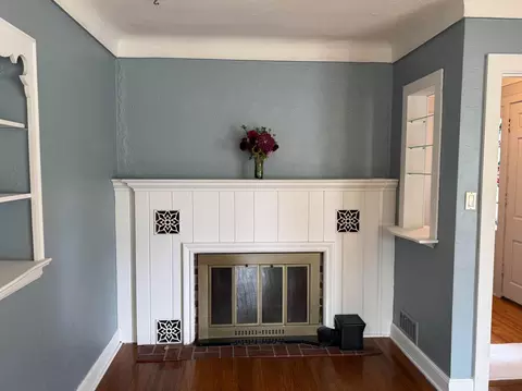 Living - 708 Elm Ave, Olivia, MN 56277 photo 4 of 10