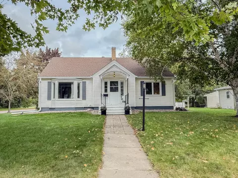 Exterior - 708 Elm Ave, Olivia, MN 56277 photo 2 of 19