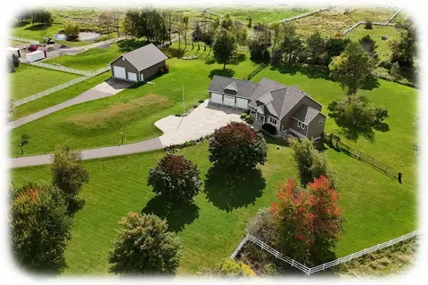 23165 Oakdale Dr, Rogers, MN 55374
