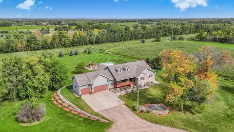 17061 90th St NE, Oak Park, MN 56357