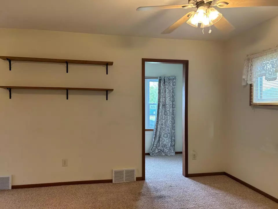 Living - 3912 E 5th St, Superior, WI 54880 photo 4 of 5