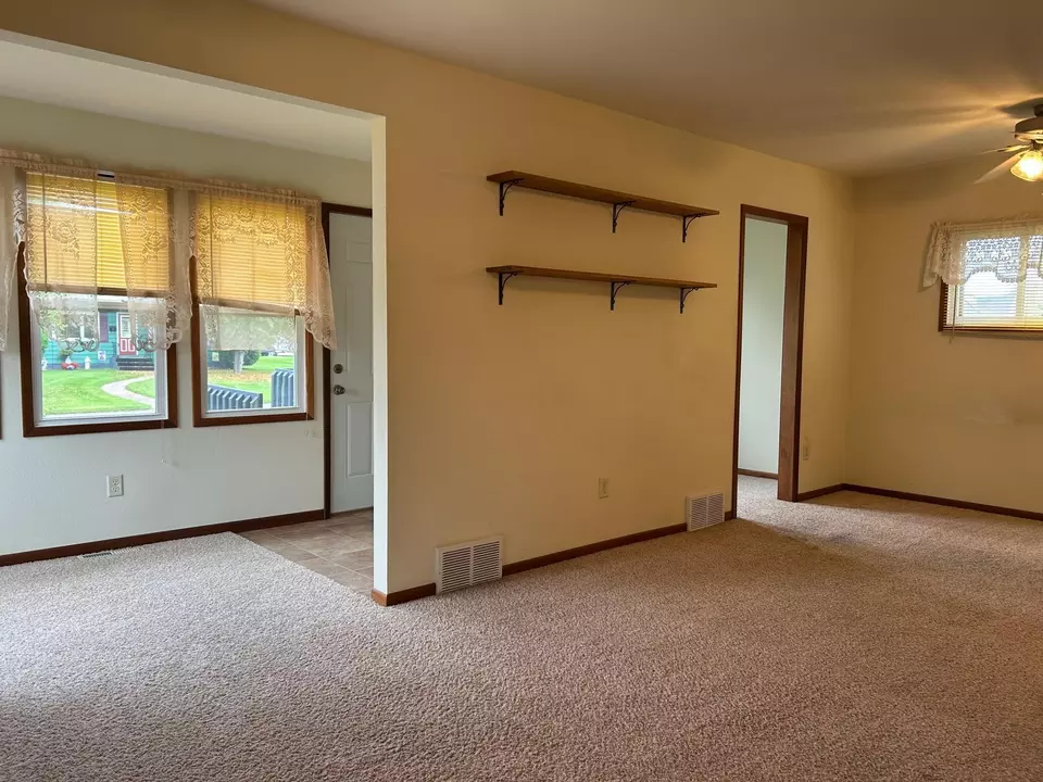 Living - 3912 E 5th St, Superior, WI 54880 photo 1 of 5
