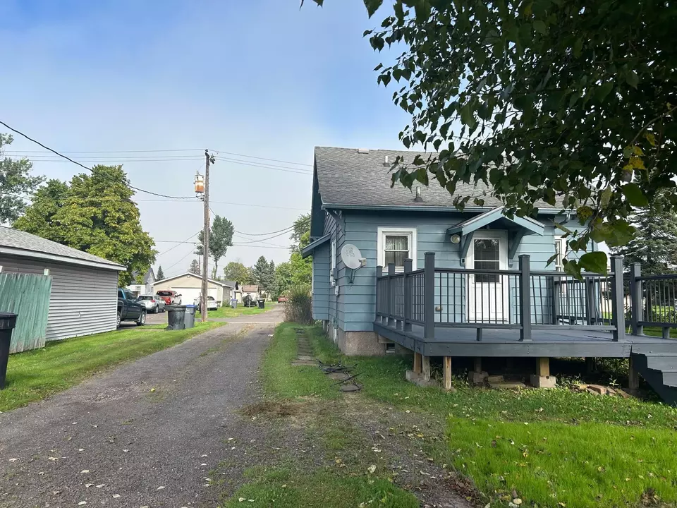 Exterior - 3912 E 5th St, Superior, WI 54880 photo 5 of 5