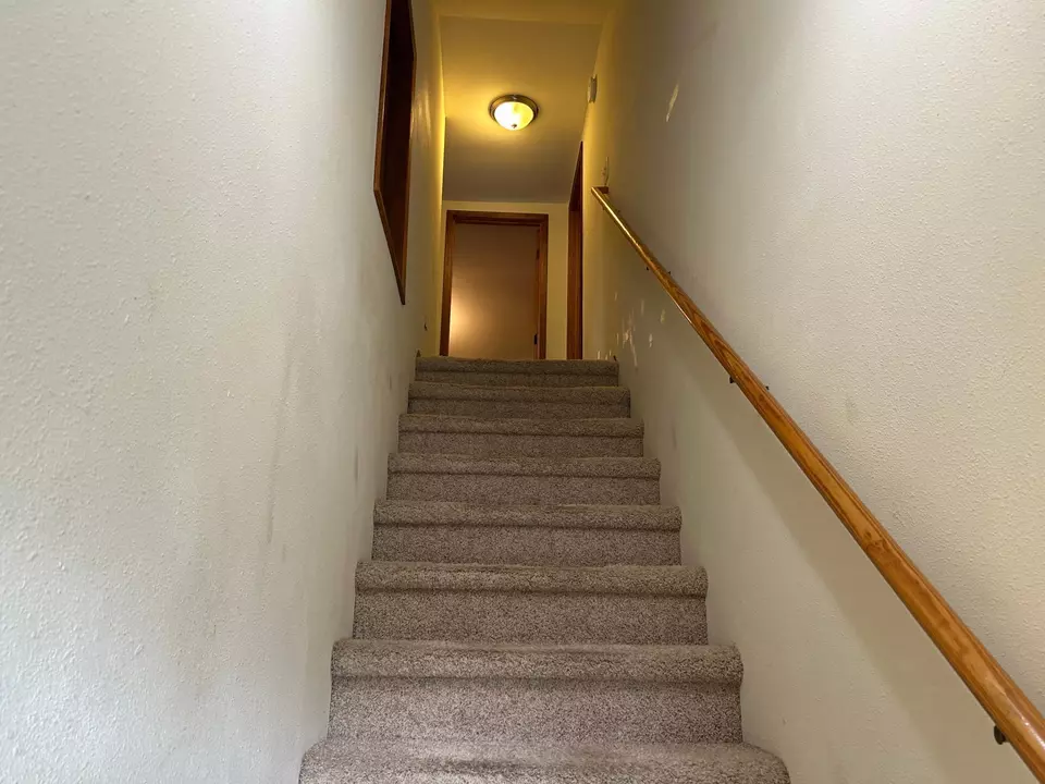 Entry Way - 3912 E 5th St, Superior, WI 54880 photo 1 of 1