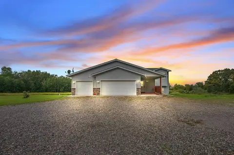 4569 Hummingbird Rd, Braham, MN 55006
