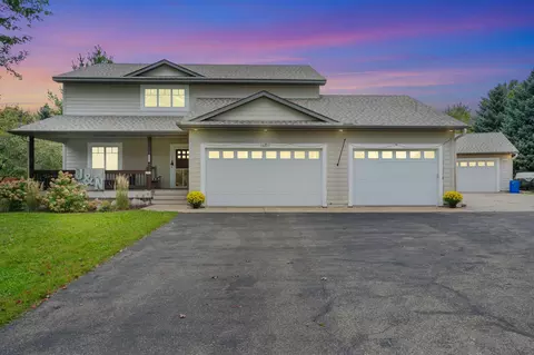 18803 Orchard Trl, Lakeville, MN 55044
